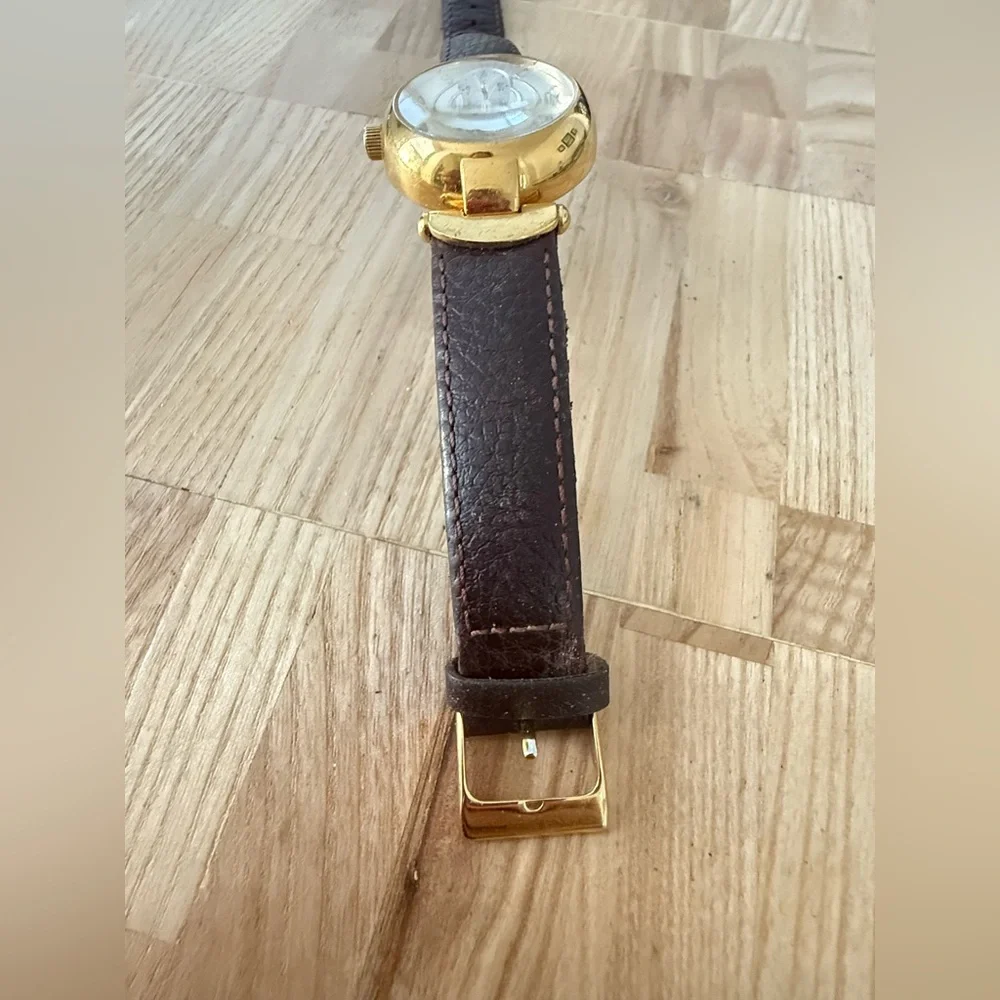 Vintage Anne Klein ladies gold tone brown leather watch NEW BATTERY
